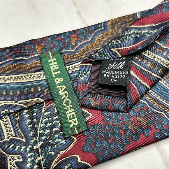 Hill and Archer 56” Luxury Paisley Silk Tie in Red and Blue - Picture 3 of 3